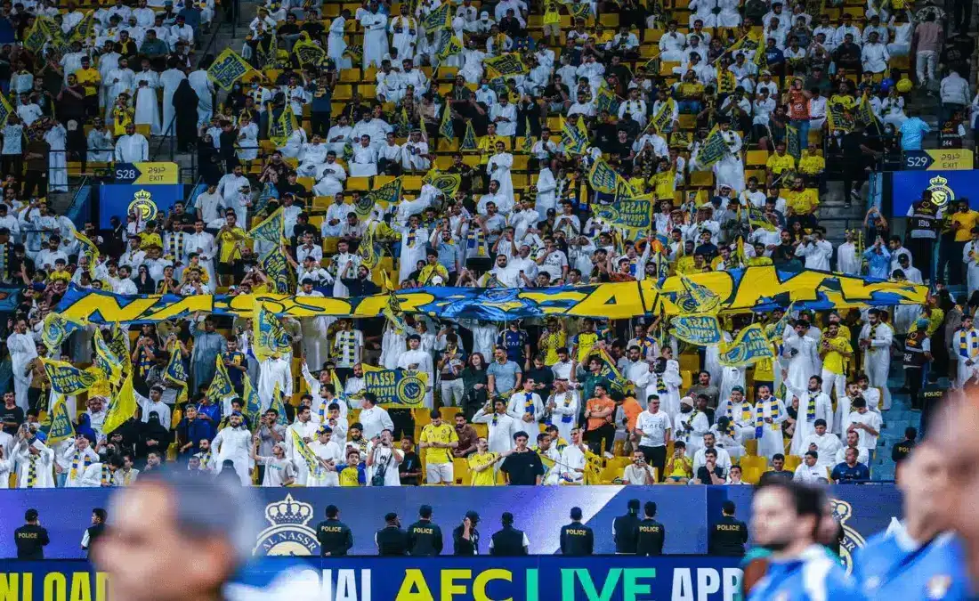 النصر يسعى لتجديد عقد نواف بوشل قبل الفترة الحرة