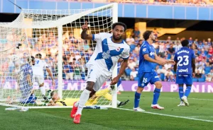 أوباميانج يحقق إنجازًا تاريخيًا في الدوري الإسباني